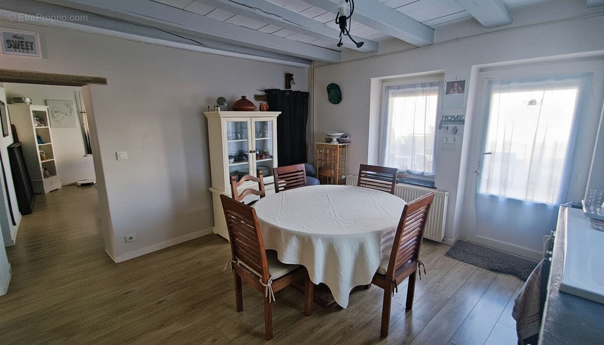 Maison à RENEVE