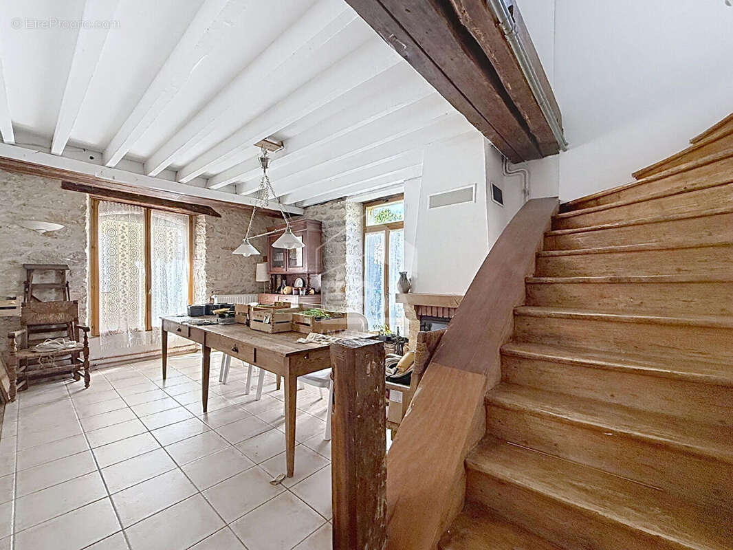 Maison à PUSSAY