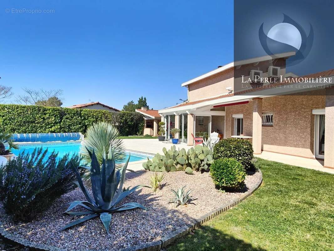 Maison à GRATENTOUR