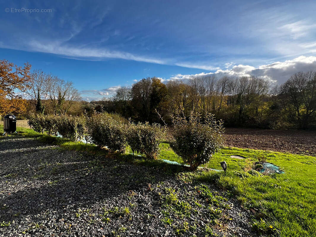 Maison à CROISSANVILLE