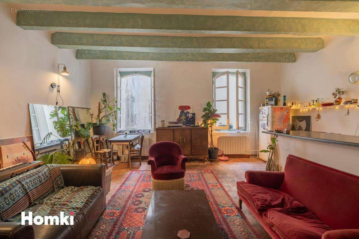 Appartement à MARSEILLE-7E