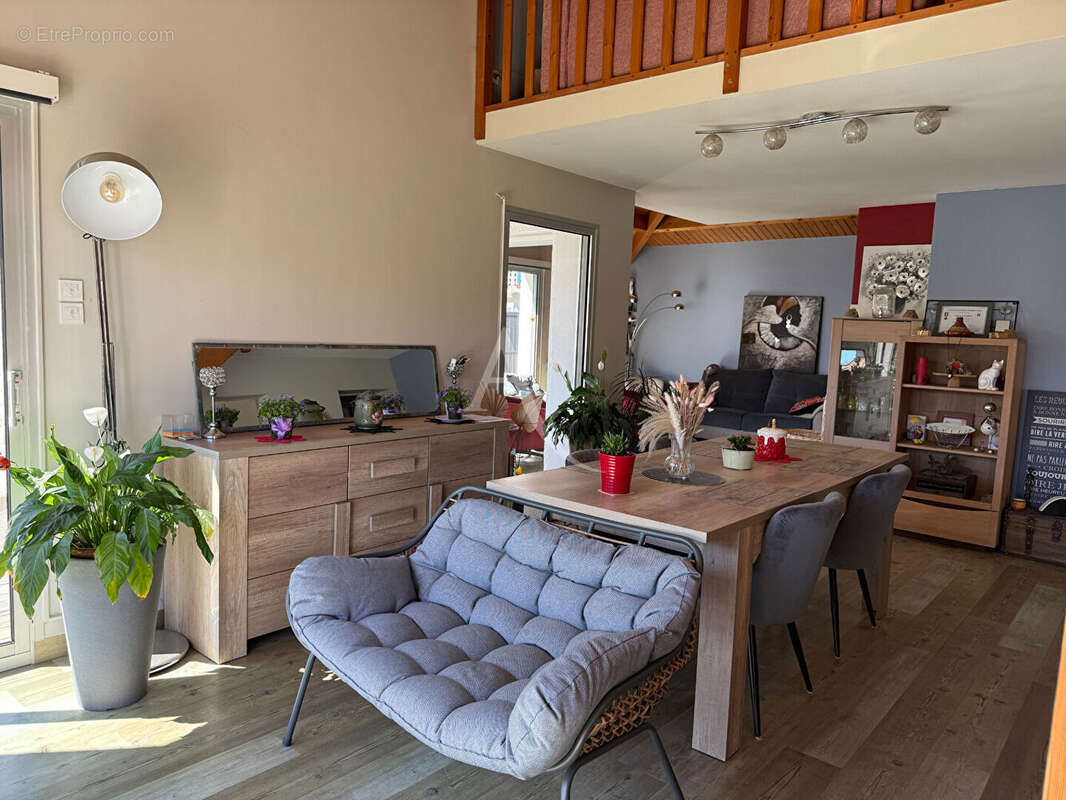 Maison à MOUTIERS-LES-MAUXFAITS