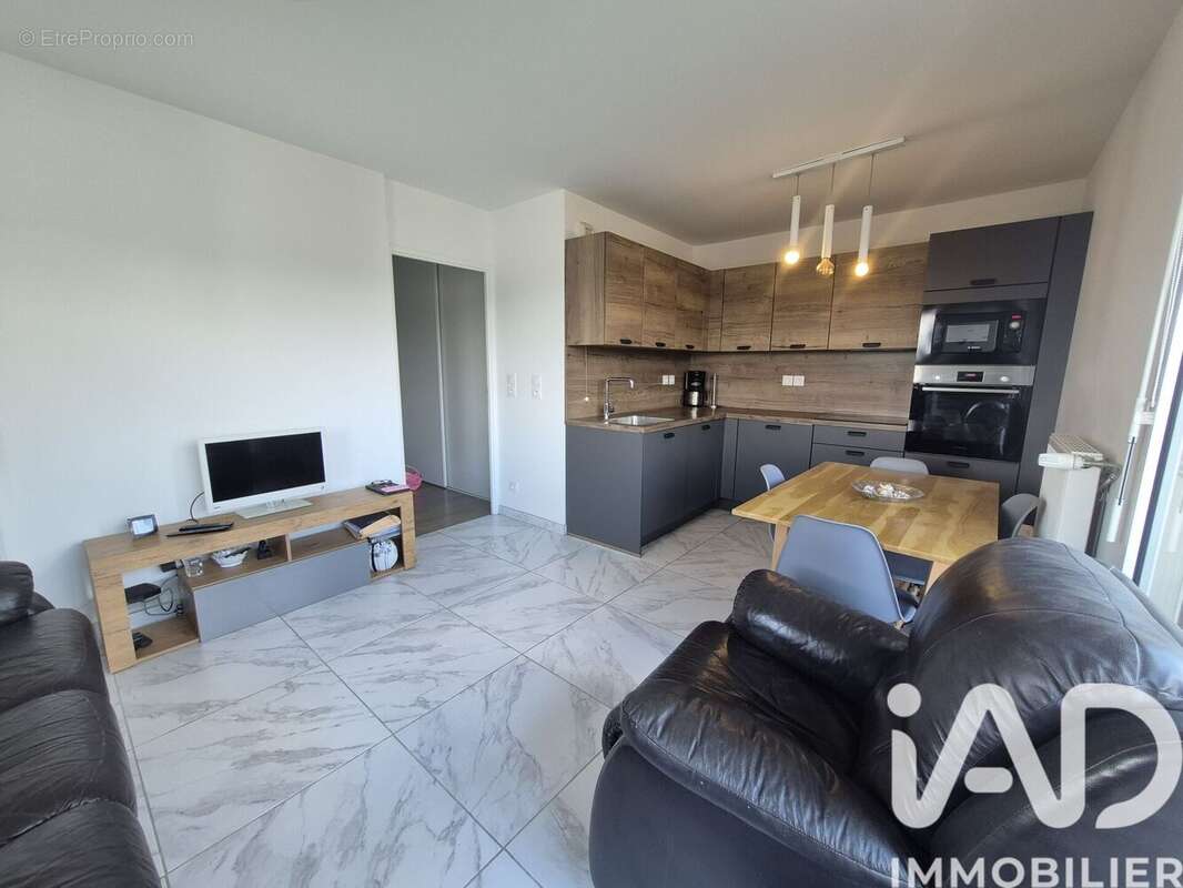 Photo 3 - Appartement à CERGY
