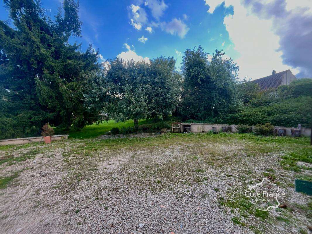 Maison à FONTENAILLES