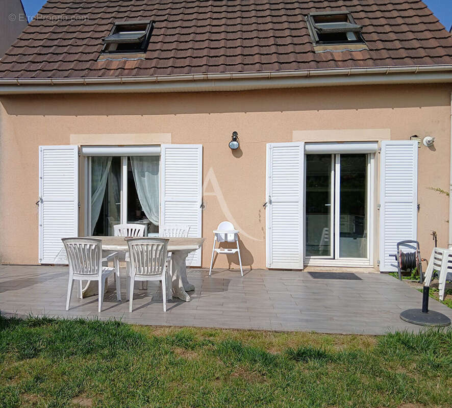 Maison à PONTAULT-COMBAULT