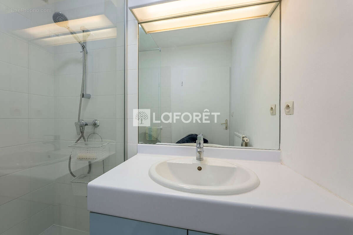 Appartement à CRAPONNE