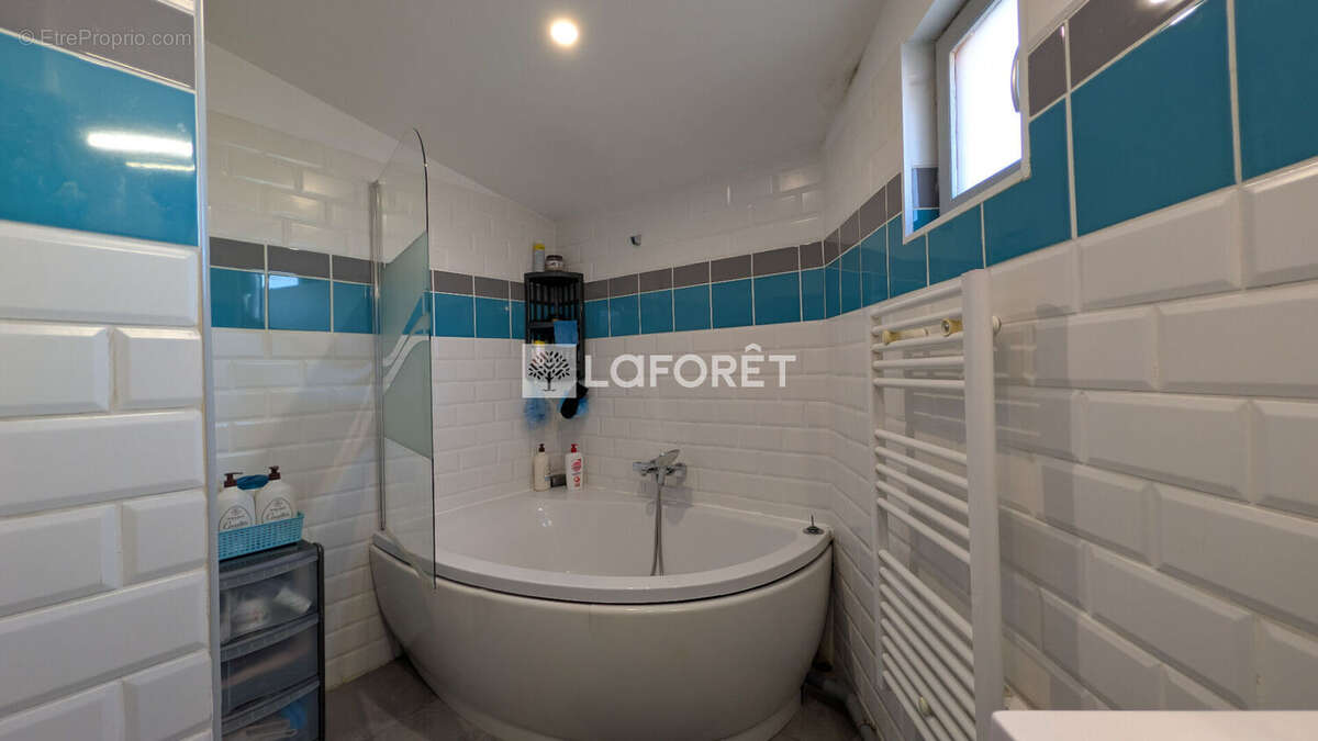 Maison à VILLENEUVE-LES-MAGUELONE