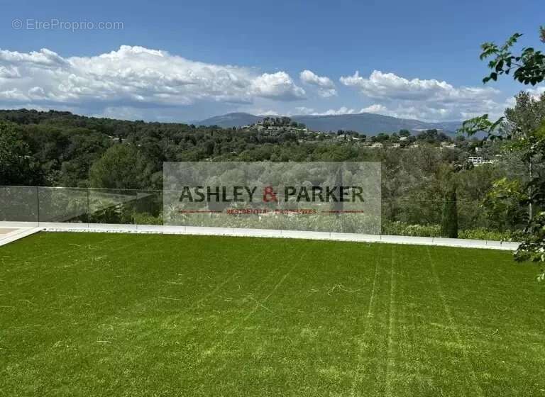 Maison à MOUANS-SARTOUX