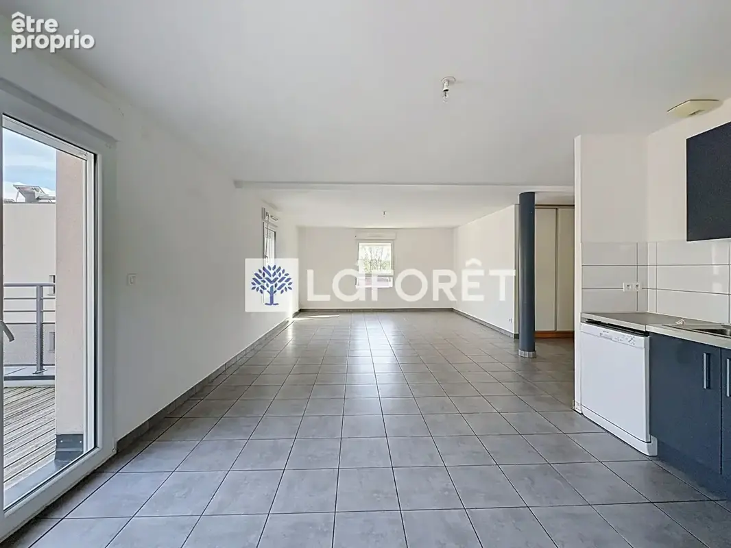 Appartement Montbeliard 5 pièce(s) 94.15 m2 - photo 2