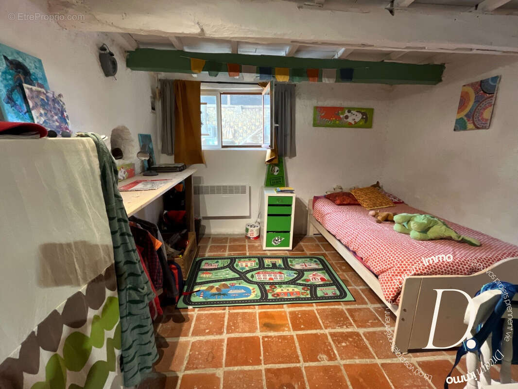Maison à SEISSAN