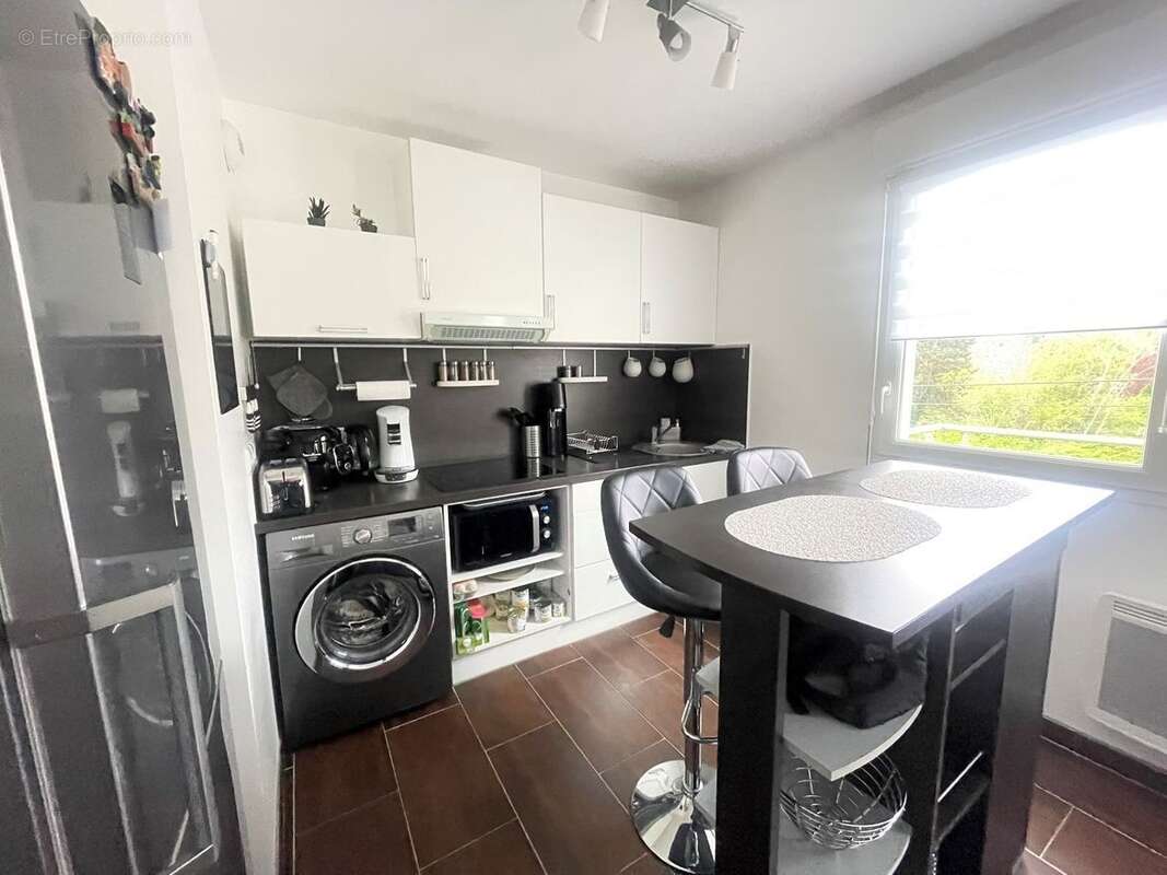 Appartement à SAINT-ETIENNE-DU-ROUVRAY