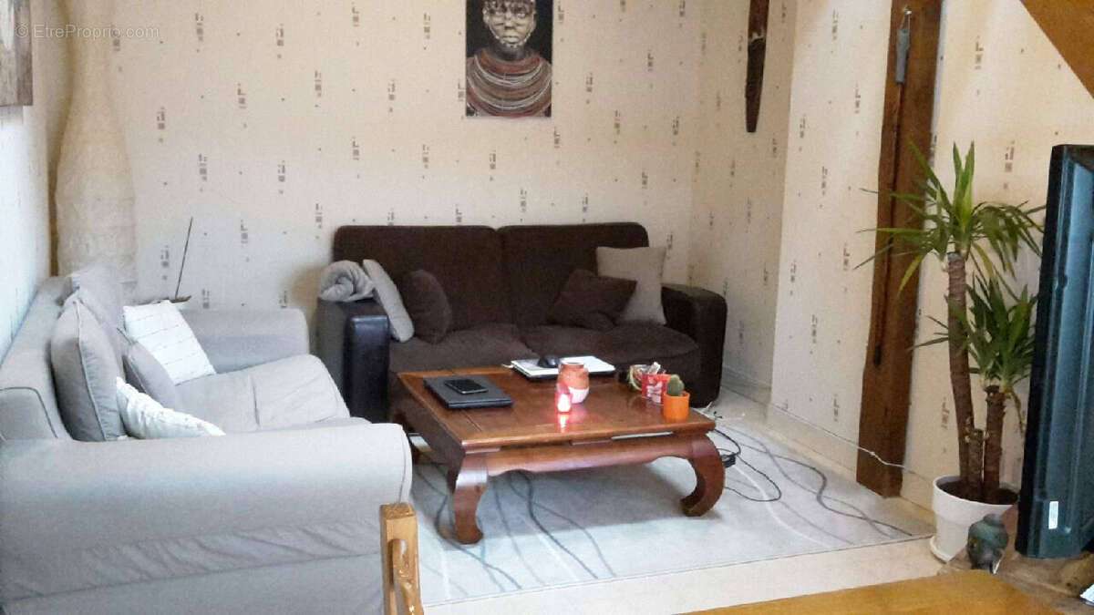 Appartement à EPINEUIL