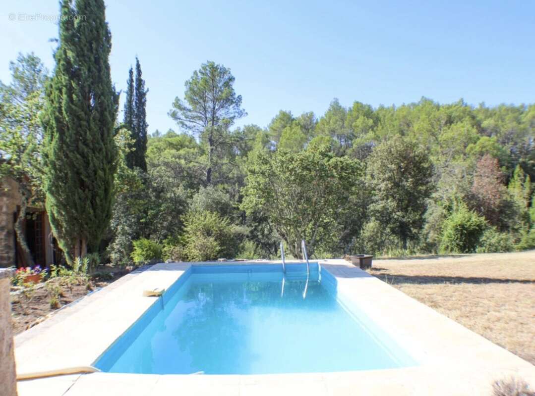 Maison à ENTRECASTEAUX