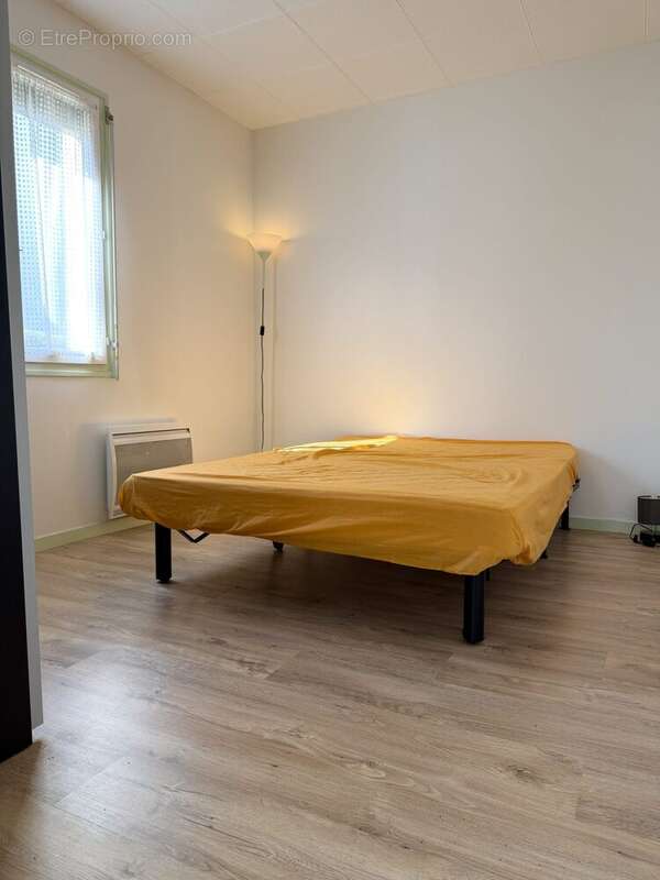 Chambre 1 - Maison à MAROLLES-LES-BRAULTS