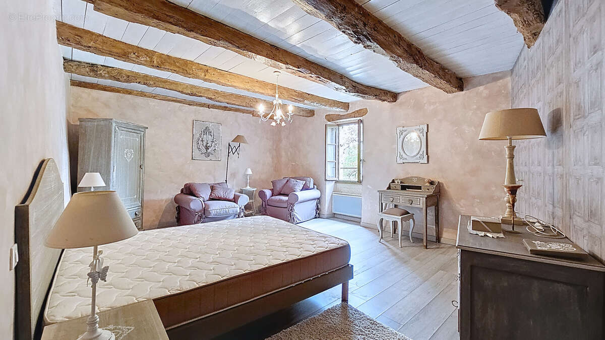 Maison à SAINT-ANTONIN-NOBLE-VAL