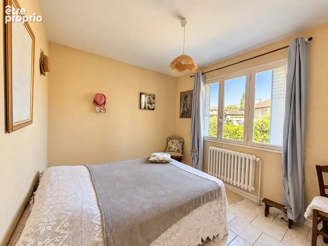 Maison - 220m2 - 8 pièces - photo 10