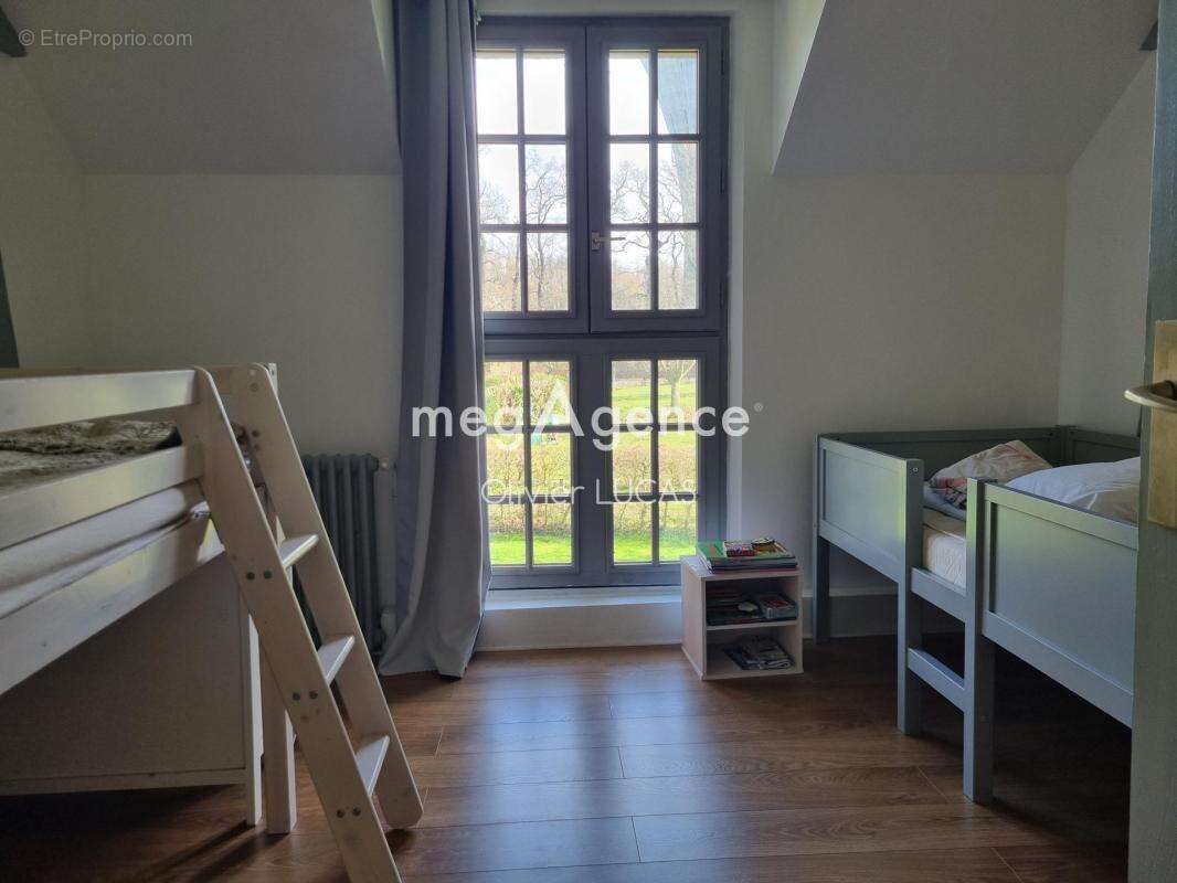 Maison à SAINT-ROMAIN-DE-COLBOSC