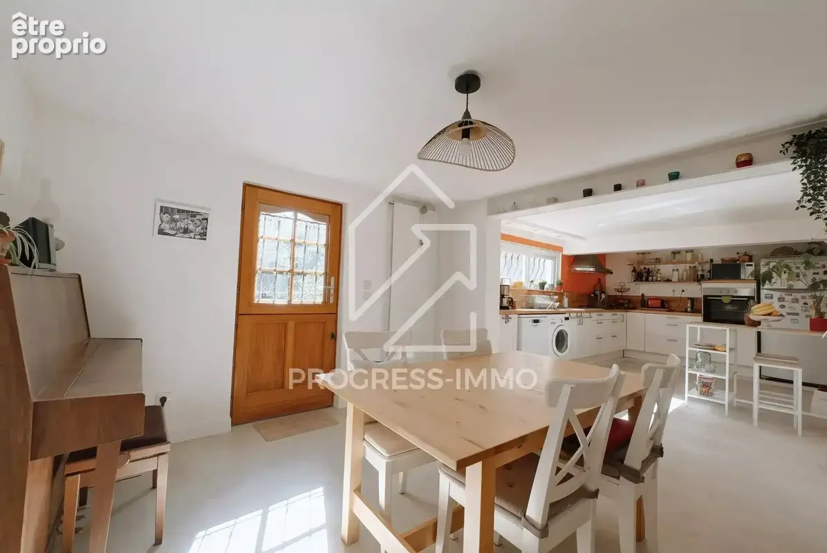 Maison familiale 5 chambres, 140m² sur 398m² - photo 10
