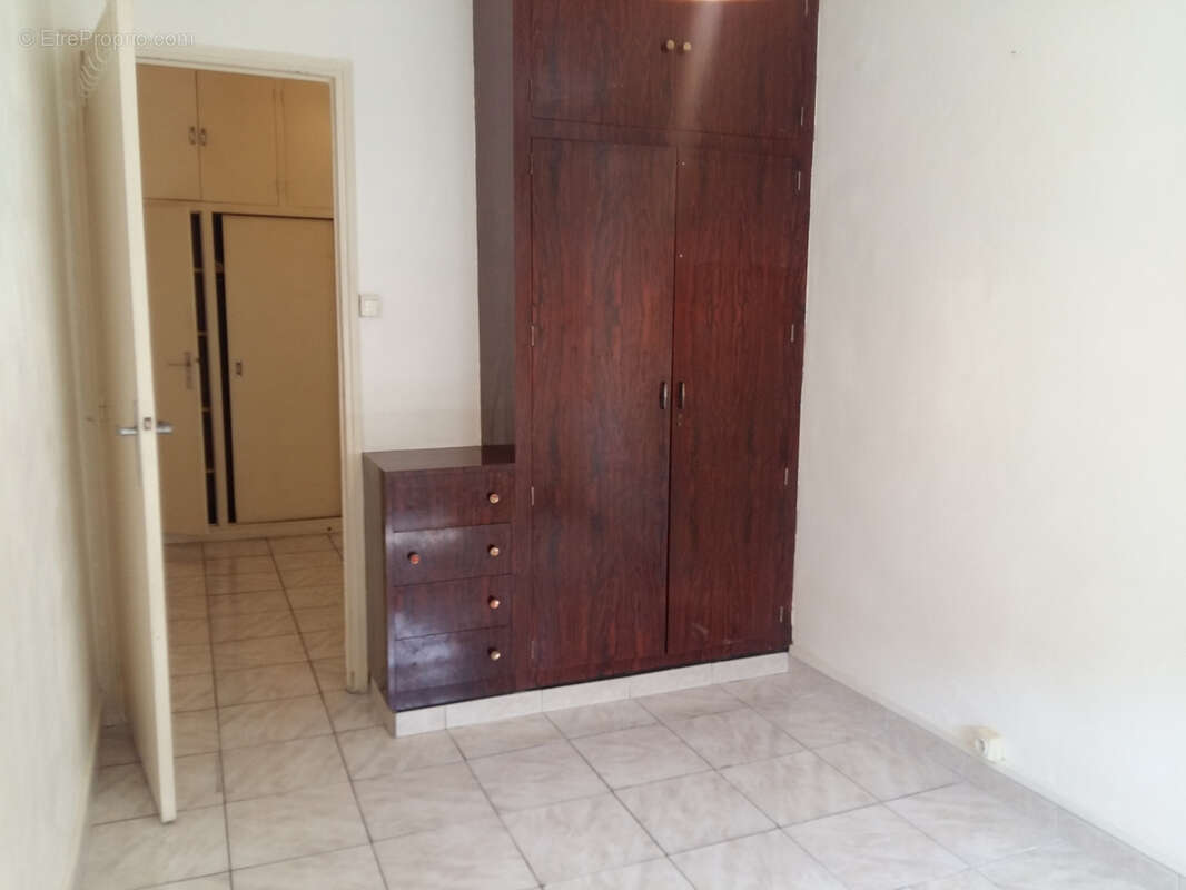 Appartement à MARSEILLE-3E