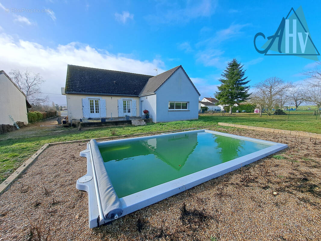 Maison à SERBONNES