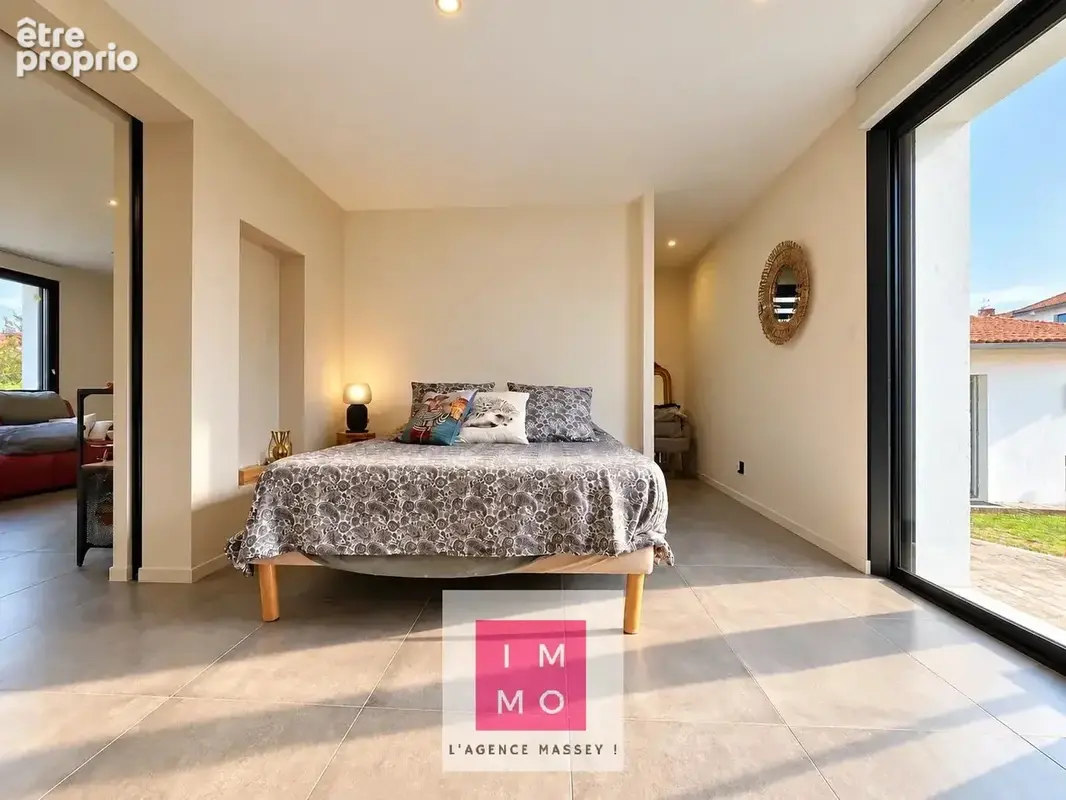 Esprit contemporain & confort moderne : 140 m² habitables, dpe a, à deux pas du camin adour - photo 9