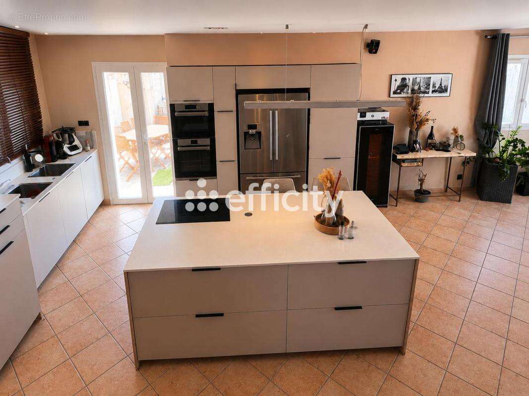Maison à ENSUES-LA-REDONNE