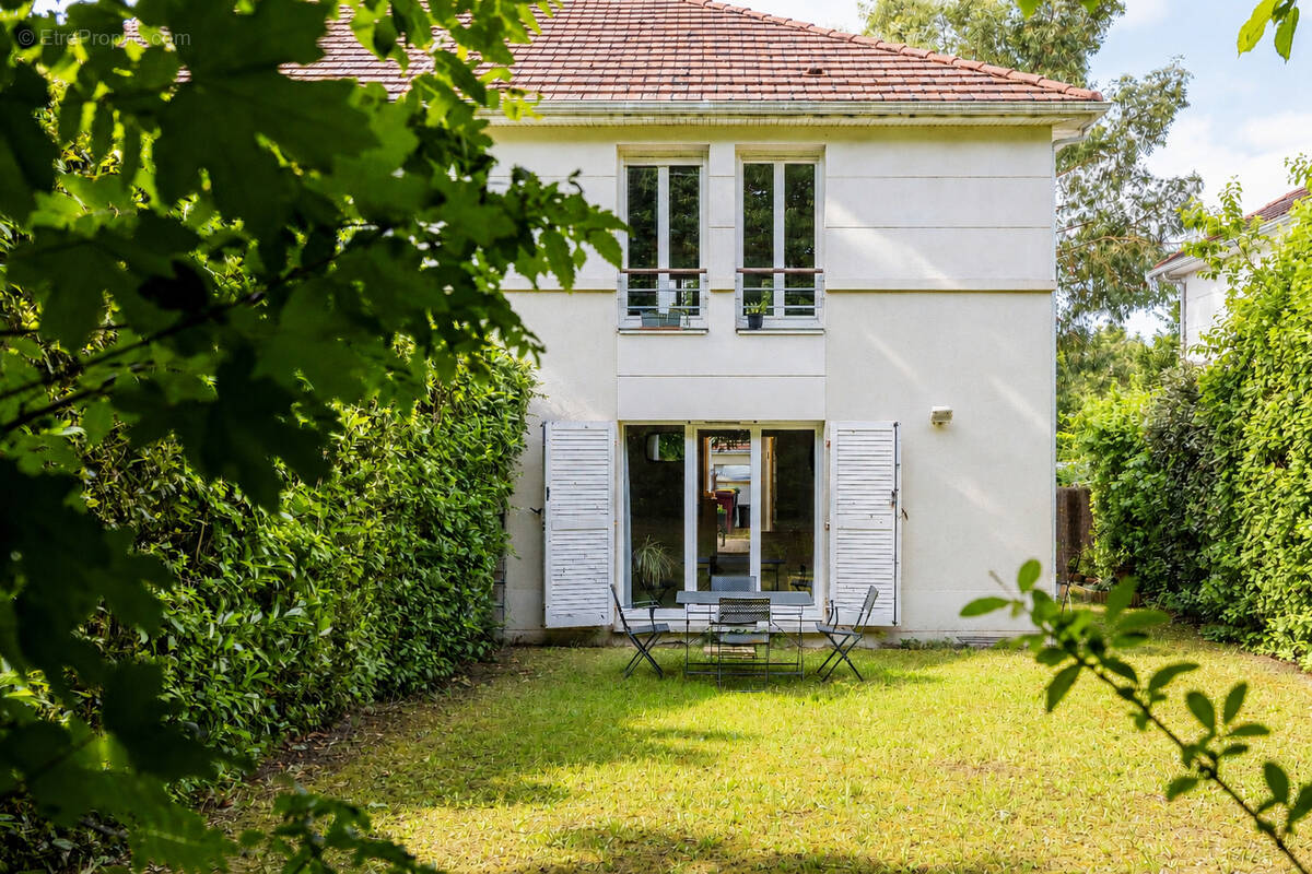 Maison à CHANTELOUP-EN-BRIE