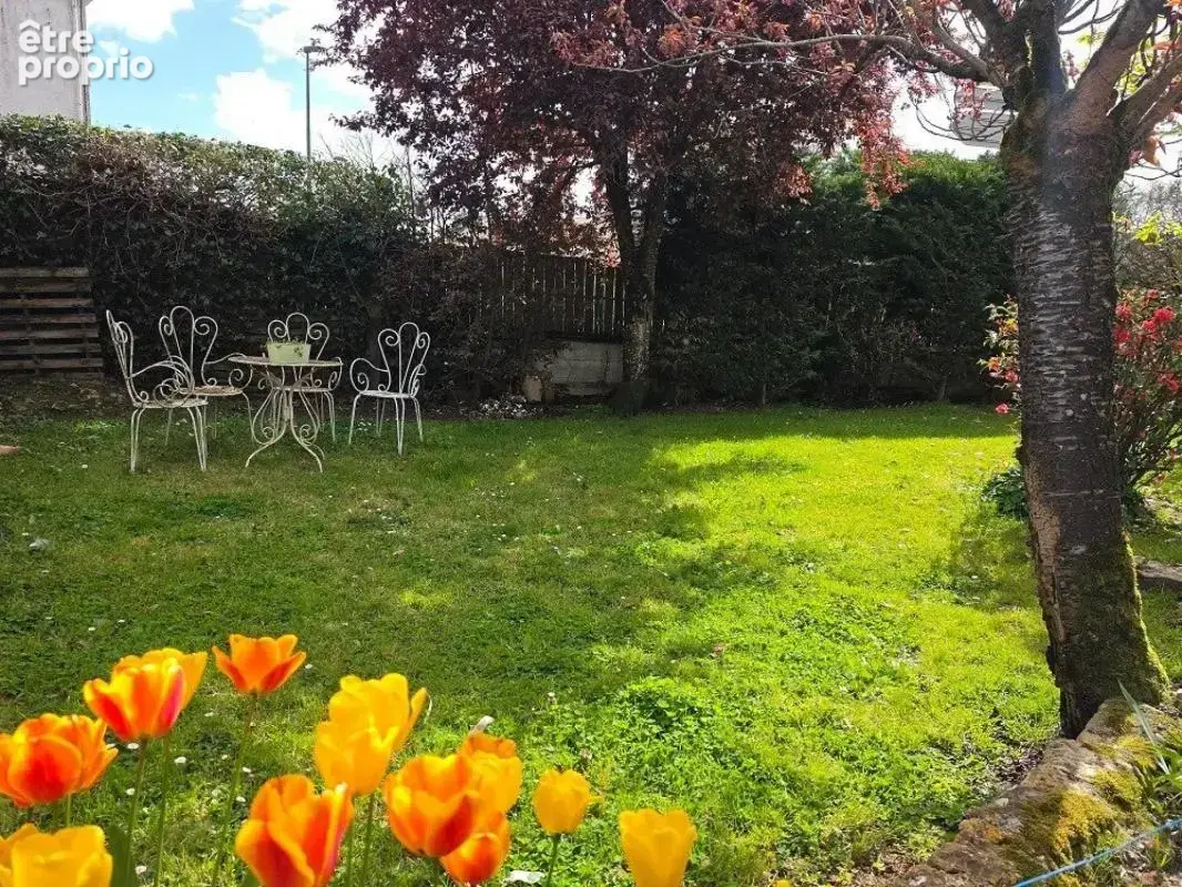 Moutier-sur-le-Lay maison en pierres de 170 m² sur terrain clos de 808 m² - photo 2