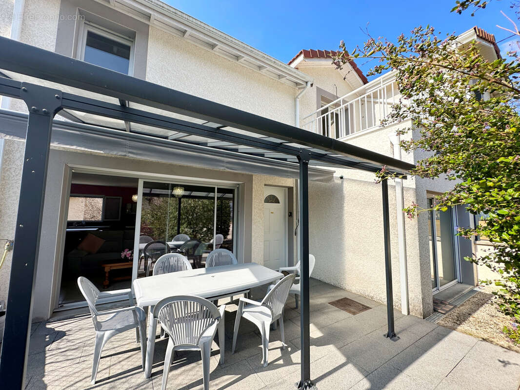 Maison à BOURGOIN-JALLIEU