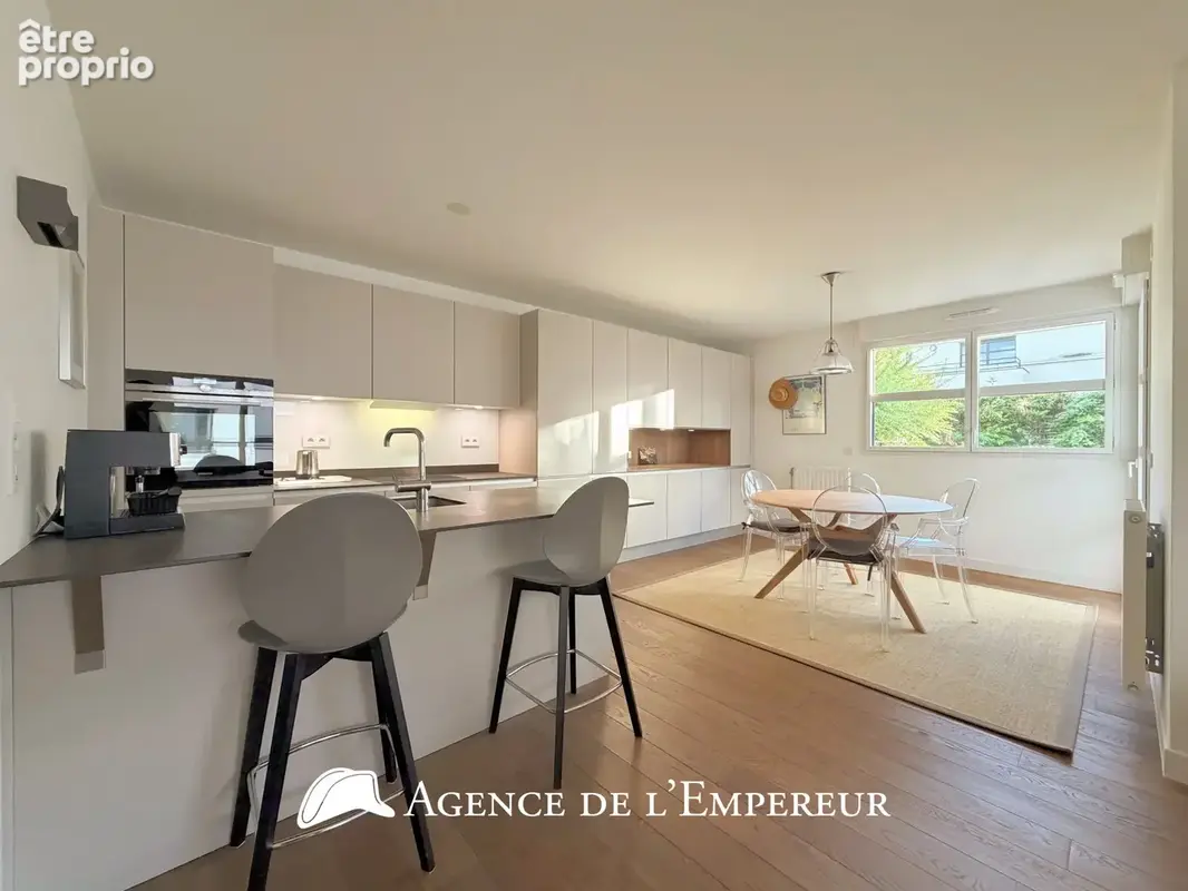 Grand 2 pièces 56 m2 avec terrasse, cave et parking. Résidence Jadis et Demain - photo 4