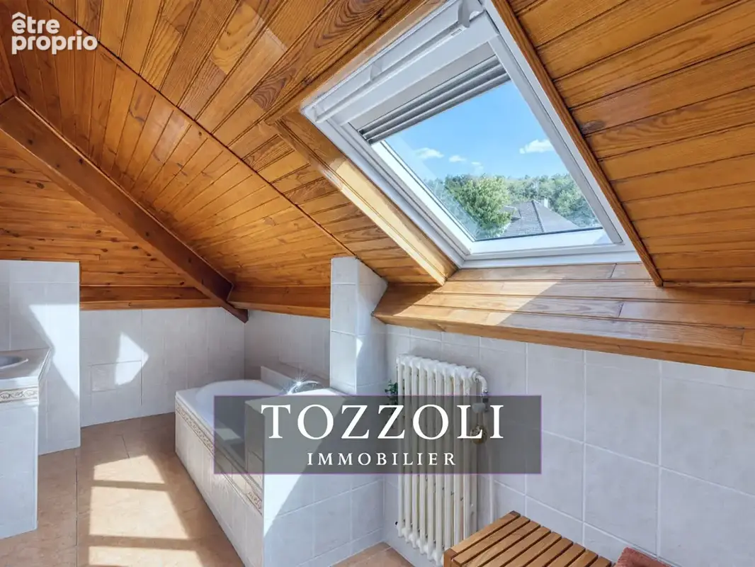 Maison Bourgoin Jallieu 5 pièce(s) 120 m2 - photo 16