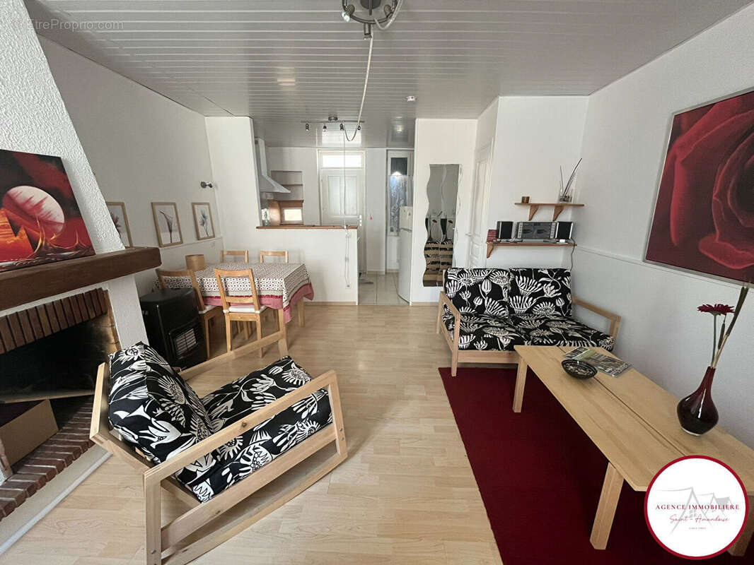 Maison de ville 48 m² avec dépendance - SAINT AMAND MONTROND - photo 2