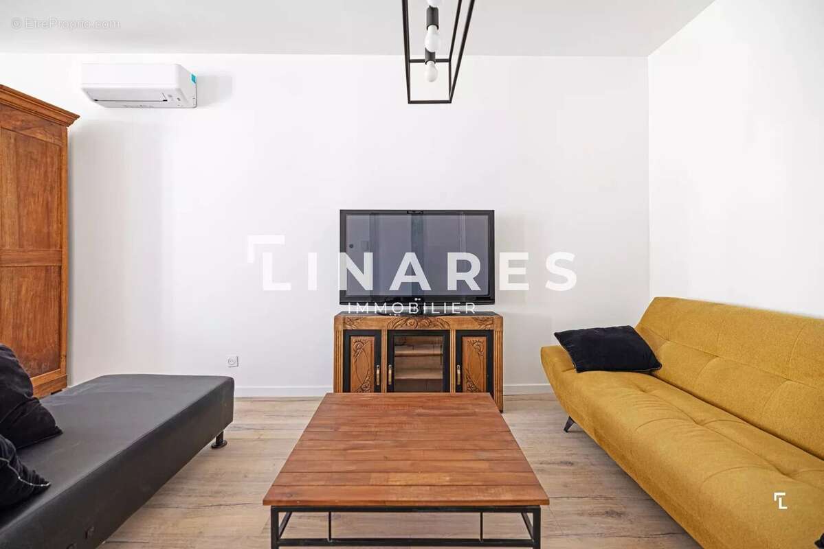 Appartement à MARSEILLE-1E