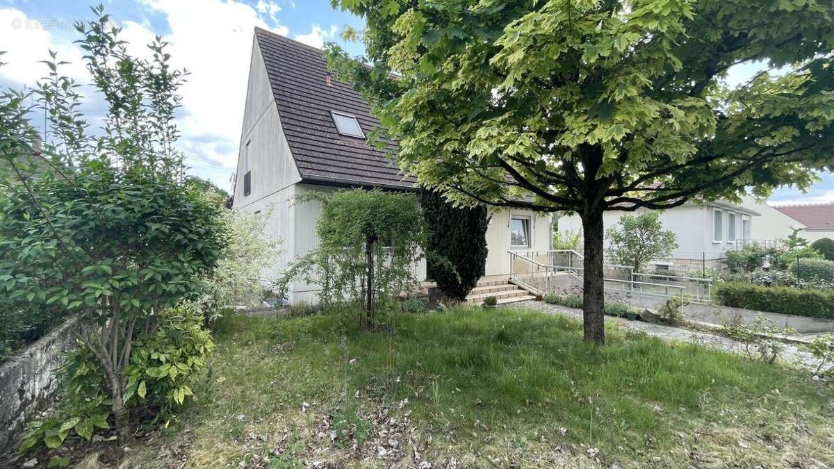 Maison à LAMORLAYE