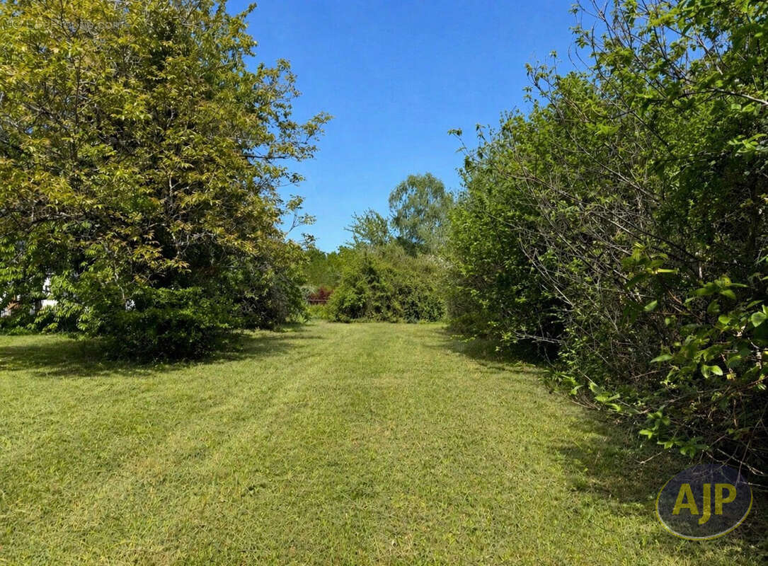 Terrain constructible Vigneux De Bretagne 936 m2 - photo 2