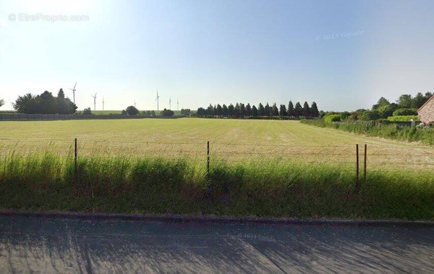 Terrain à IWUY