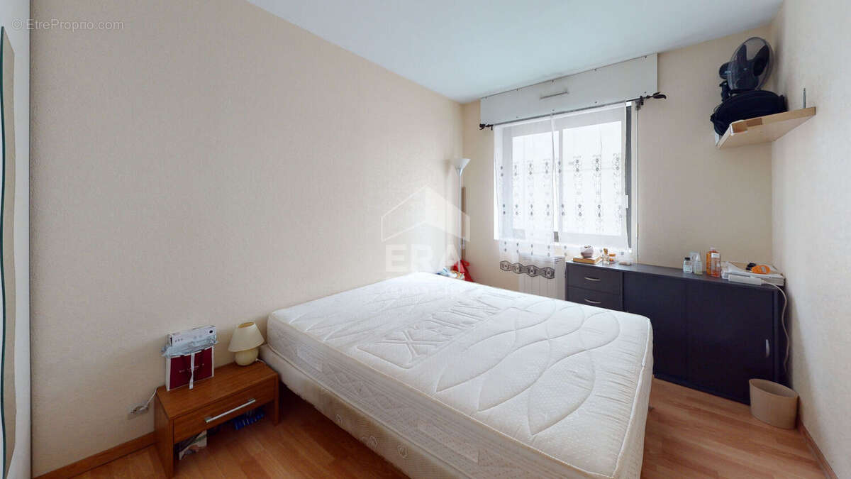 Appartement à PARIS-19E