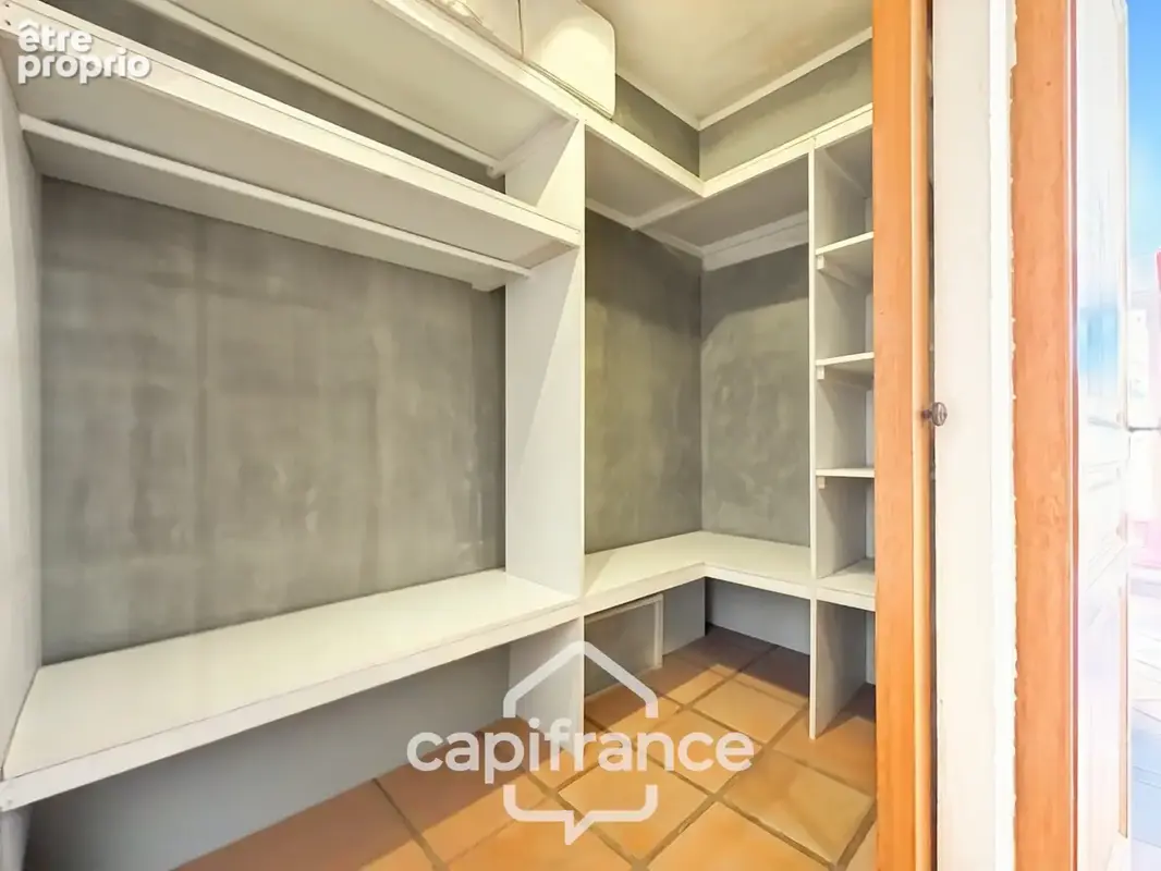 Rare sur le domaine de pont royal–appartement de standing de 48m2 climatise avec terrasse, vue dégagée et piscine privative - photo 15