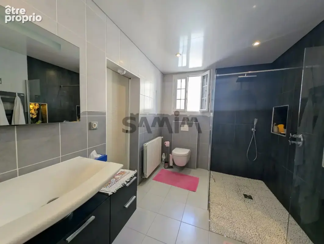 À vendre- maison de village  avec roof top et jaccuzi- st hi - photo 6