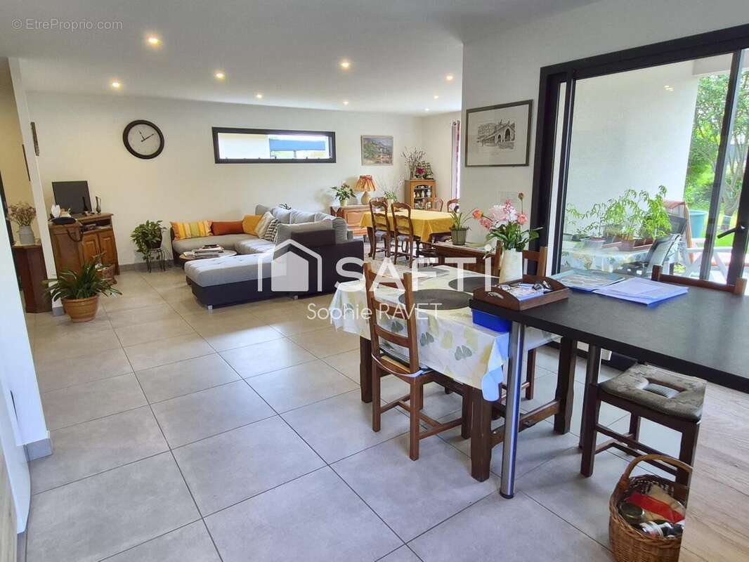 Maison 105 m² à Soleymieu  - photo 5