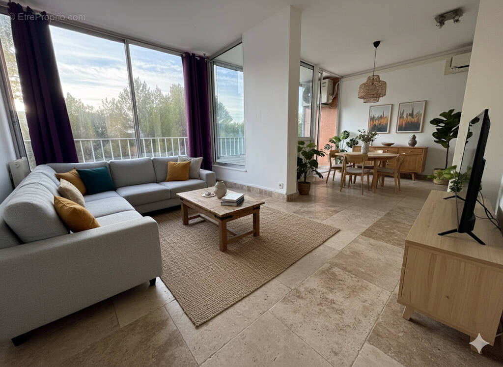 Appartement à MARSEILLE-9E