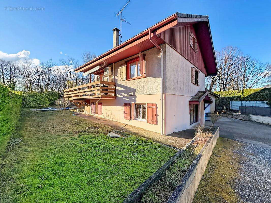 Maison à BONNEVILLE