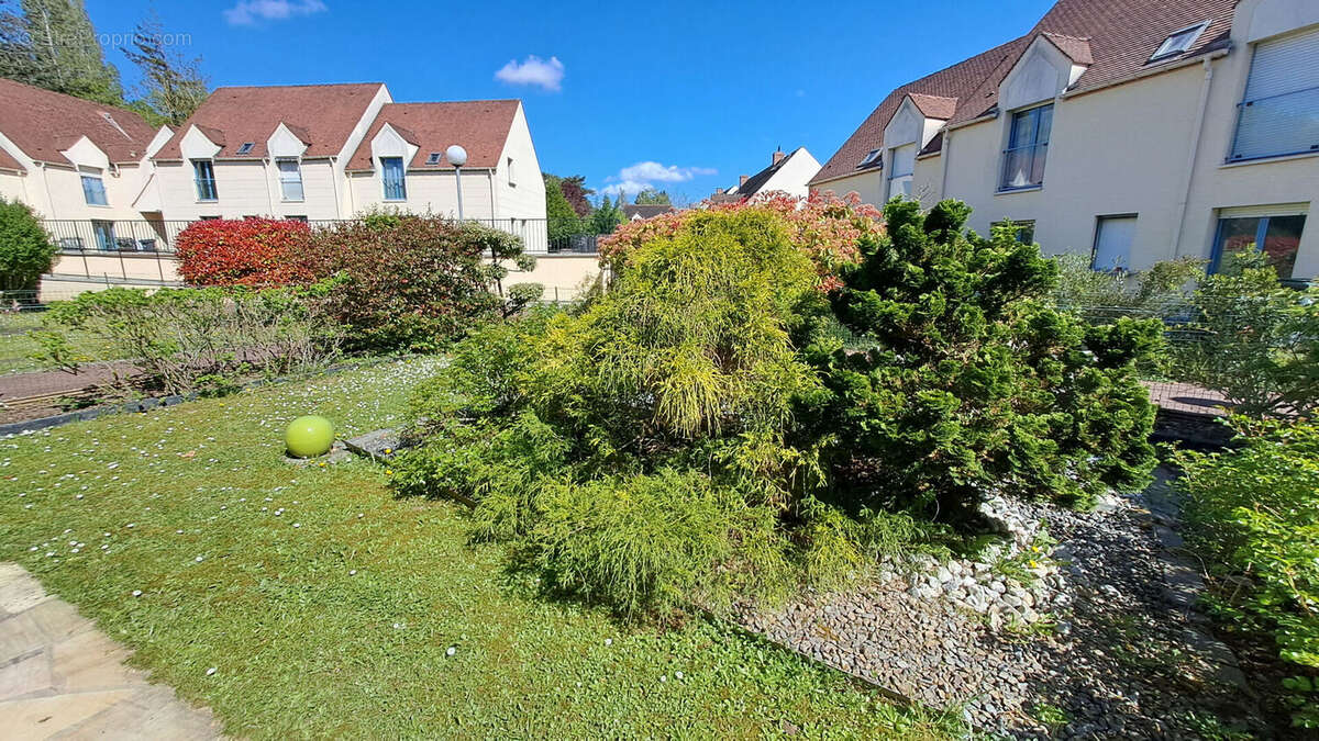 Appartement à SAINT-REMY-LES-CHEVREUSE