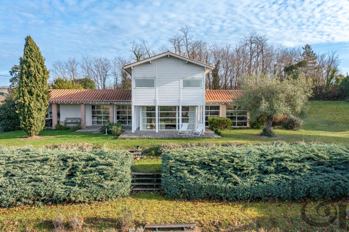 Maison à VILLENEUVE-SUR-LOT