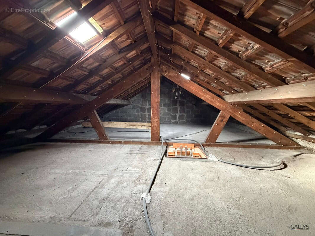 Maison à CONFLANS-EN-JARNISY