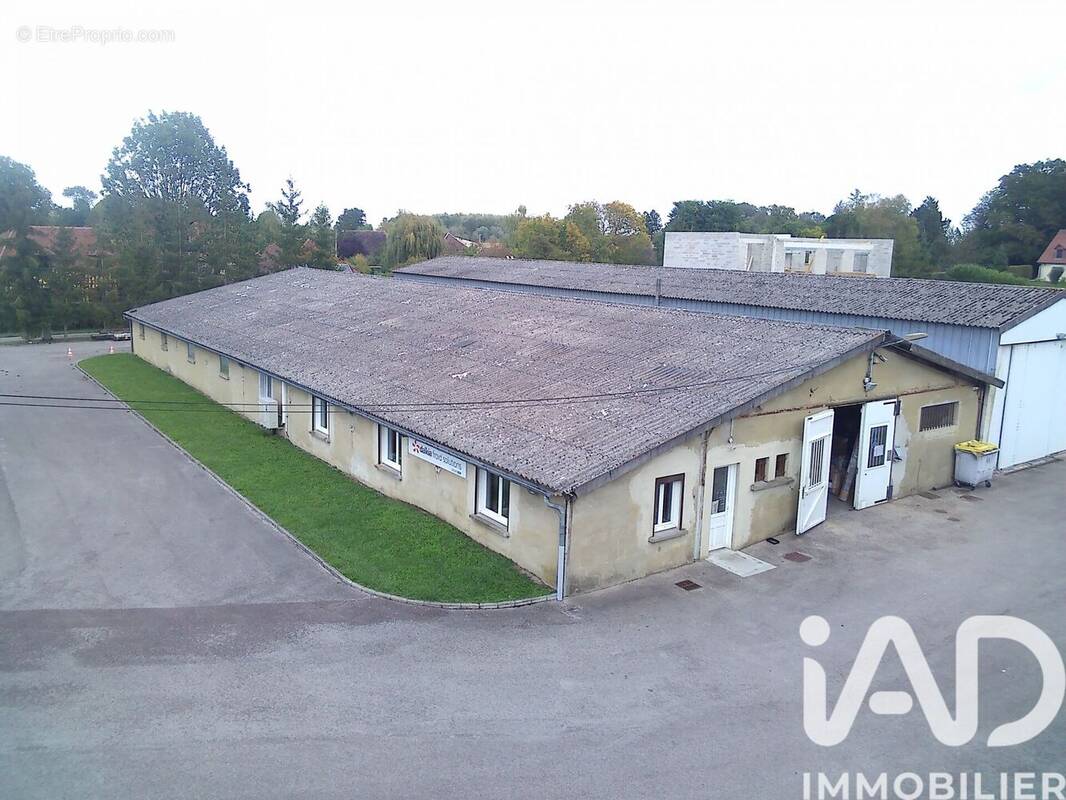 Appartement 1000 m² à Ruvigny  - photo 1