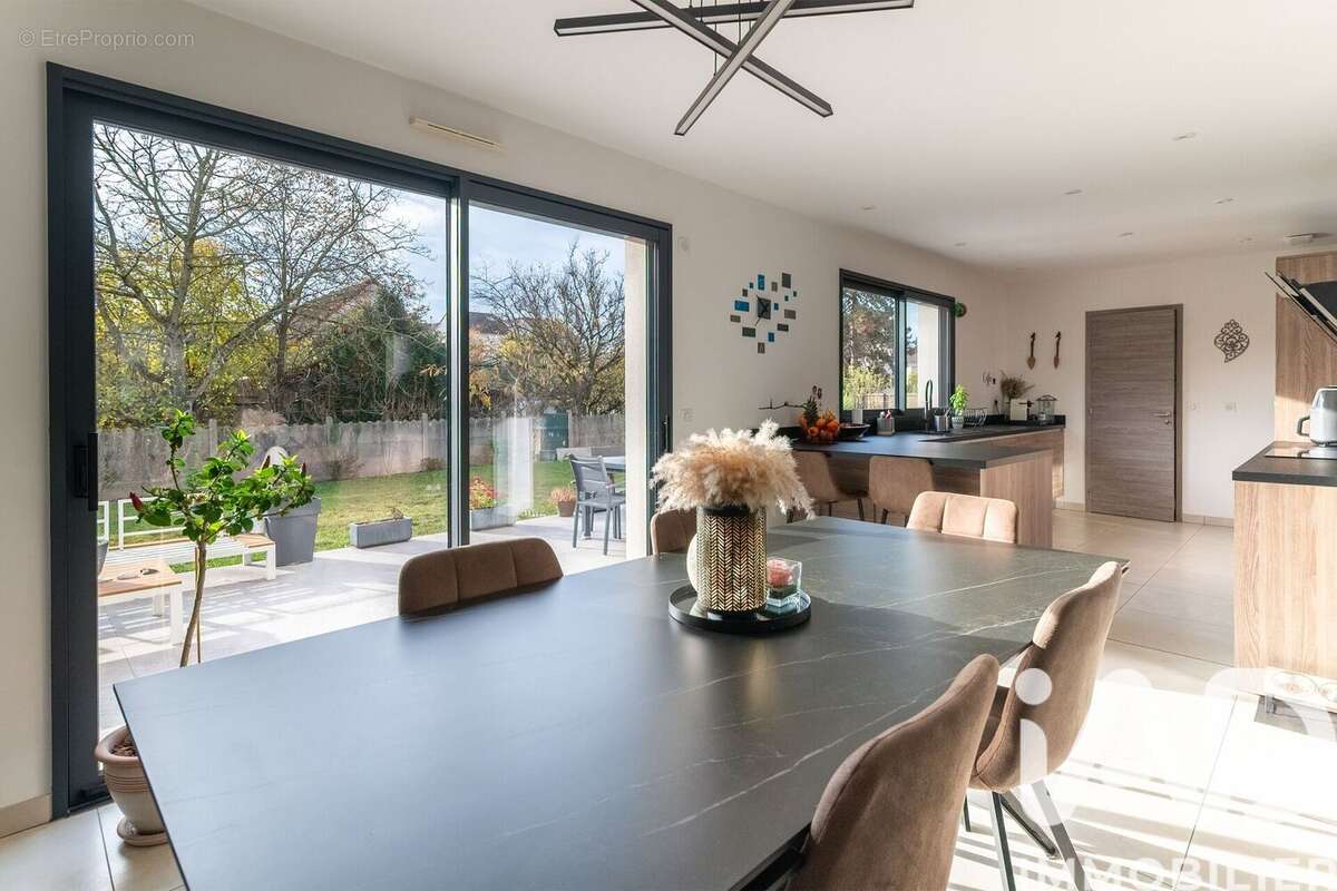 Photo 2 - Maison à NEUILLY-SUR-MARNE