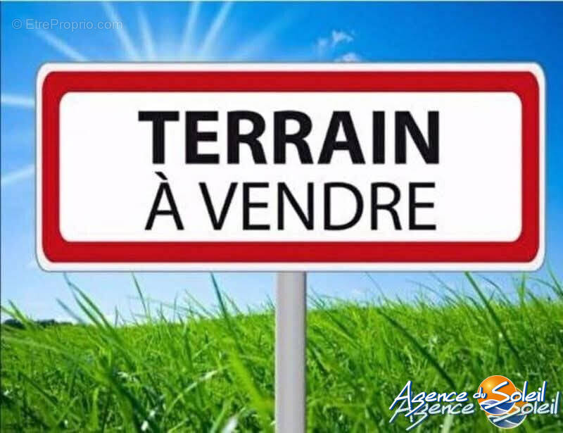 Terrain à PARAZA