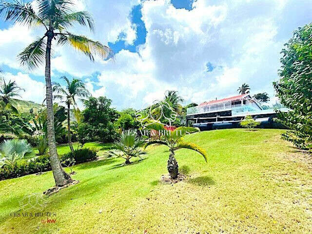 Maison à LES TROIS-ILETS