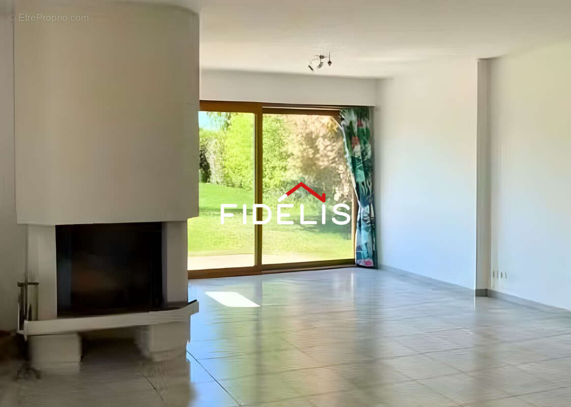 Maison à SAINT-JOUAN-DES-GUERETS